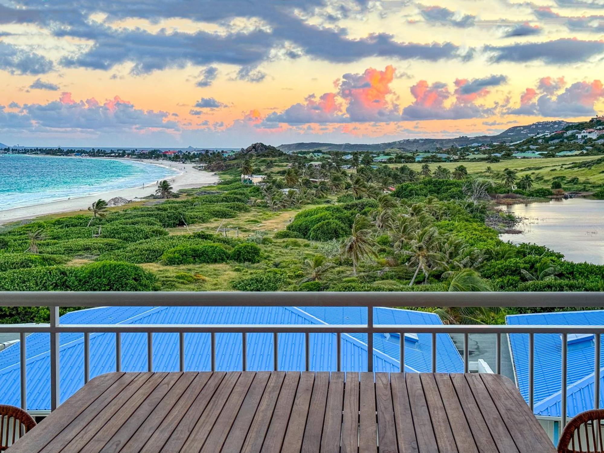 Top Floor Unit 520 Ft2 - 48 M2 With Stunning Dominant View On Ocean, St Barth, Orient Bay Cul de Sac Εξωτερικό φωτογραφία